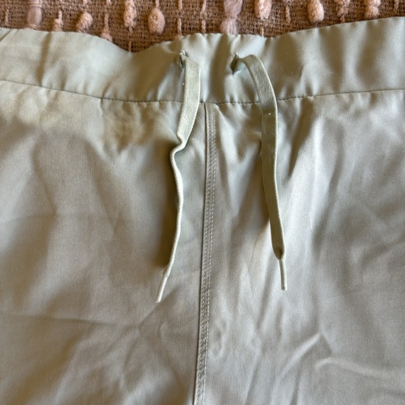 Excellent condition RBX walking shorts sz XL woven Pockets sage green - Picture 2 of 3